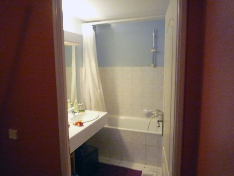 Salle de bain à Voisins le Bretonneux Base